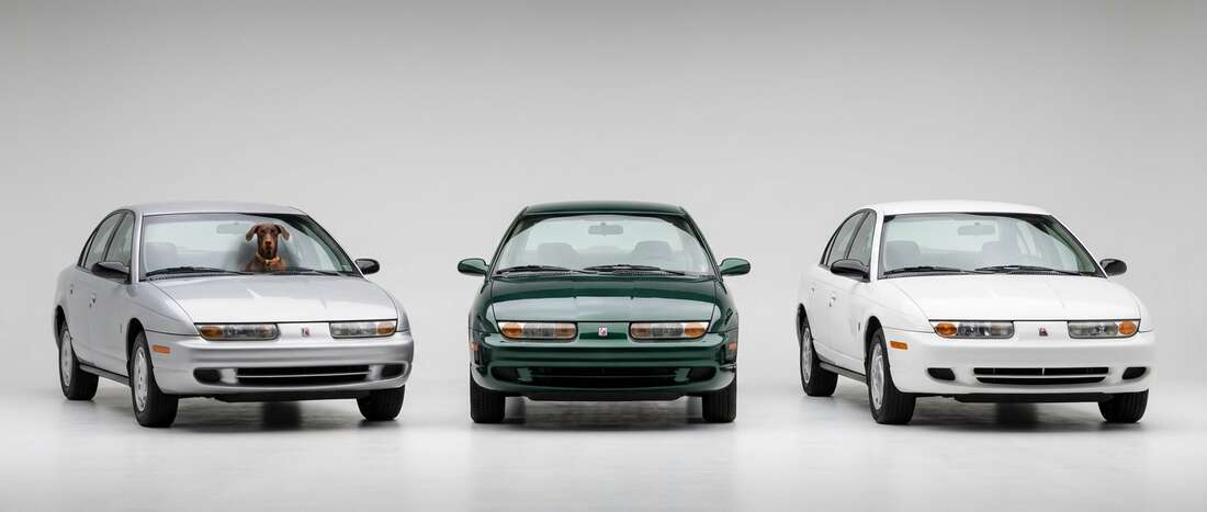 Saturn SL2 Touch Up Paint